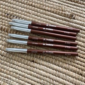 New 6 lip liners Jordana Pecan color